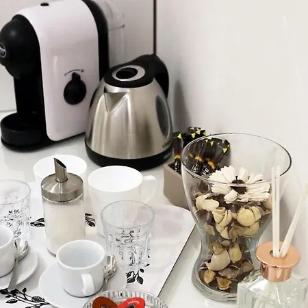 Couette-café Vatican Inside